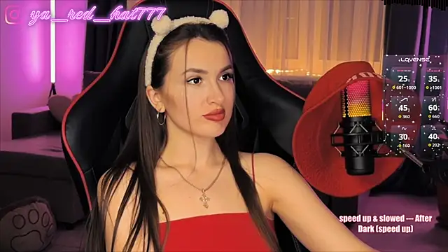 Snapshot of -RED_HAT- chatting on 06-10-26, 05:01 -RED HAT- online show from 06-10-26, 05:01