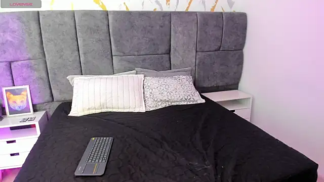 Atenea Velle online show from 04-23-26, 03:41