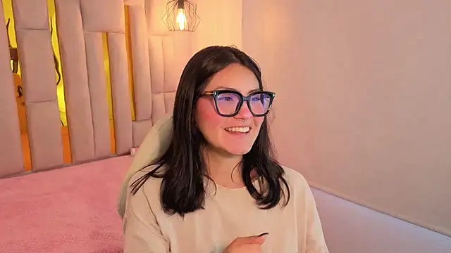 Brandy collinss online show from 04-26-26, 01:53