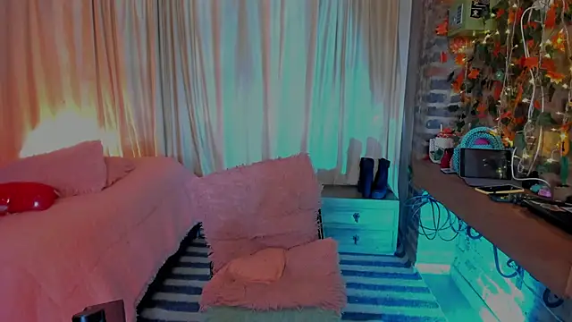 LaGoldenBitch online show from 01-31-26, 07:11