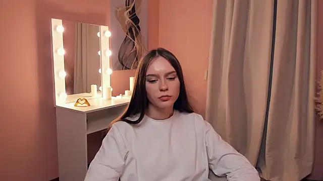 Snapshot of KattieCoron chatting on 11-13-25, 03:55 KattieCoron online show from 11-13-25, 03:55