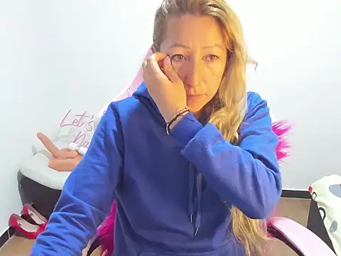 chrystal sl852 online show from 12-01-25, 10:31