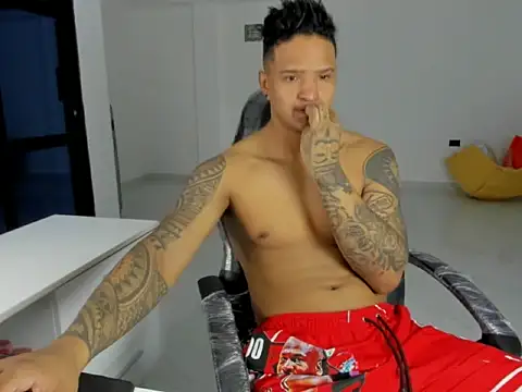 master leather online show from 03-24-26, 05:01