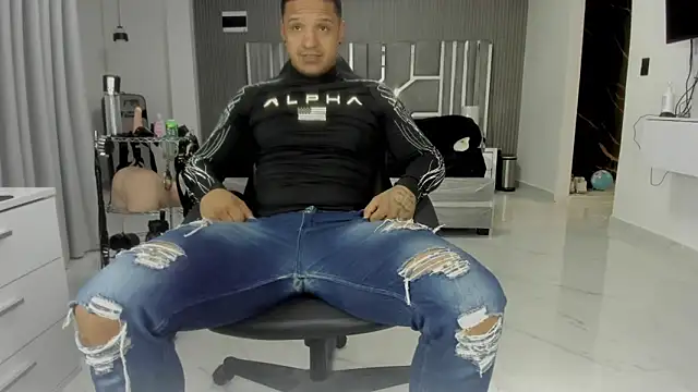 master leather online show from 06-30-26, 01:39