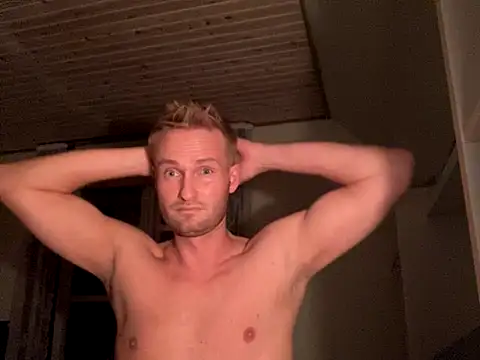 Snapshot of SUB-Blond chatting on 11-18-25, 07:29 SUB-Blond online show from 11-18-25, 07:29