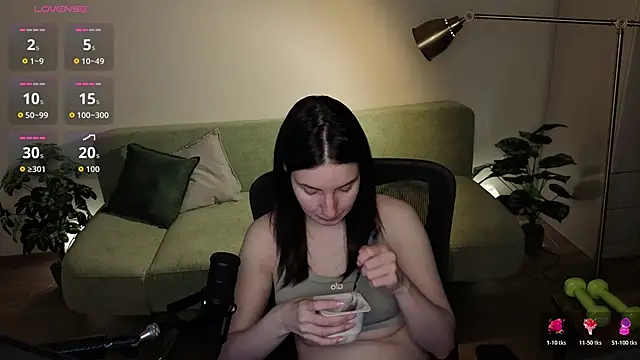 Snapshot of v_crizis324 chatting on 06-11-26, 04:16 v crizis324 online show from 06-11-26, 04:16