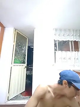 Snapshot of ianyoung18 chatting on 11-22-25, 08:52 ianyoung18 online show from 11-22-25, 08:52