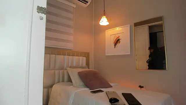 electra a online show from 04-09-26, 09:31