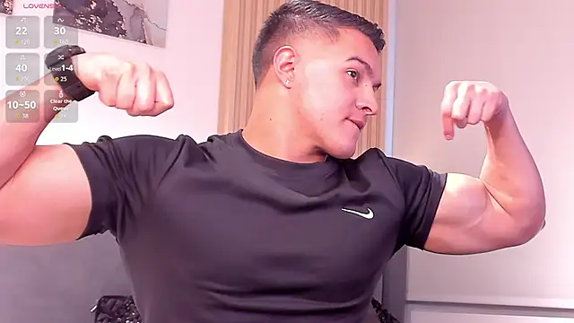 Snapshot of Mason_bennet chatting on 02-07-26, 08:23 Mason bennet online show from 02-07-26, 08:23