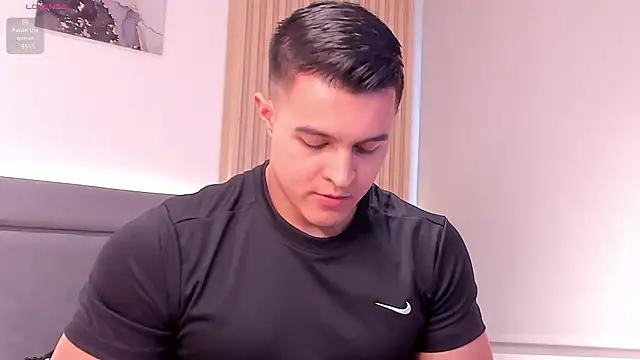 Snapshot of Mason_bennet chatting on 03-06-26, 08:27 Mason bennet online show from 03-06-26, 08:27