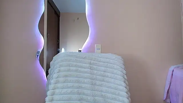 catte jensen online show from 11-16-25, 03:56