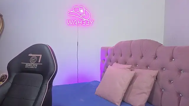 ISABELA TAY online show from 04-21-26, 11:38