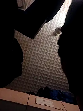 Snapshot of hotguy71000 chatting on 11-29-25, 03:42 hotguy71000 online show from 11-29-25, 03:42