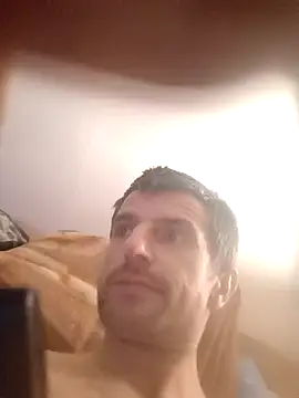 Snapshot of TwardyKierowca chatting on 02-06-26, 01:43 TwardyKierowca online show from 02-06-26, 01:43