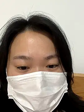 FAN-XIAOGUO online show from 11-26-25, 08:48