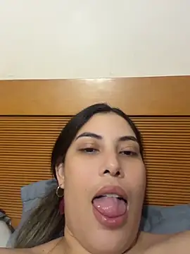 Anna Bitch Disgusting online show from 05-01-26, 04:39