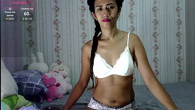 Snapshot of ClitoriaMax69 chatting on 11-17-25, 11:27 ClitoriaMax69 online show from 11-17-25, 11:27