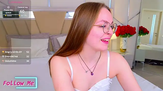 MadisonSmitt online show from 03-21-26, 08:19