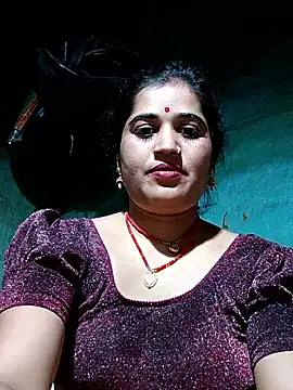 Hot kamla online show from 04-24-26, 10:18