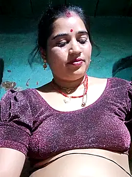 Hot kamla online show from 04-26-26, 05:21