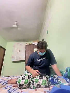 Cute hotzara online show from 03-26-26, 05:35