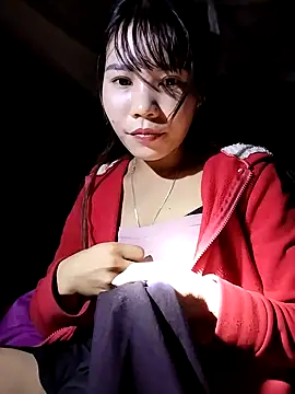 Snapshot of gugu0022 chatting on 11-22-25, 02:27 gugu0022 online show from 11-22-25, 02:27