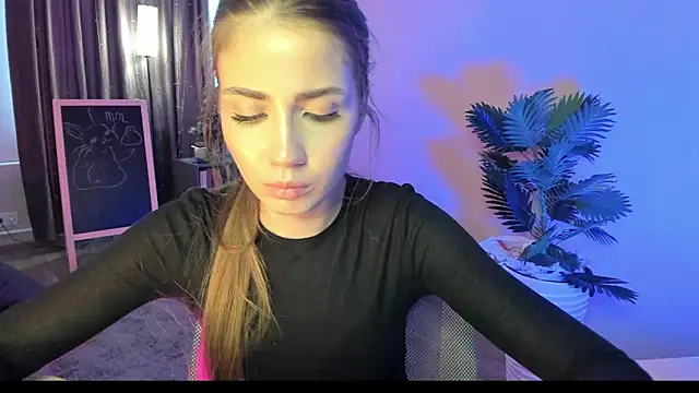 Snapshot of Aurora_Glow21 chatting on 02-09-26, 12:09 Aurora Glow21 online show from 02-09-26, 12:09