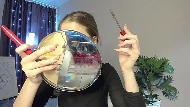 Snapshot of Aurora_Glow21 chatting on 02-17-26, 04:20 Aurora Glow21 online show from 02-17-26, 04:20