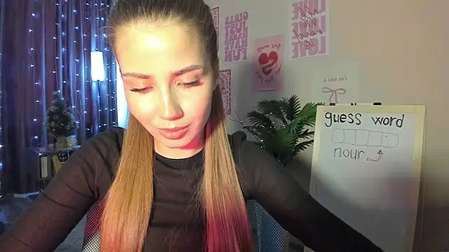 Snapshot of Aurora_Glow21 chatting on 03-12-26, 12:33 Aurora Glow21 online show from 03-12-26, 12:33