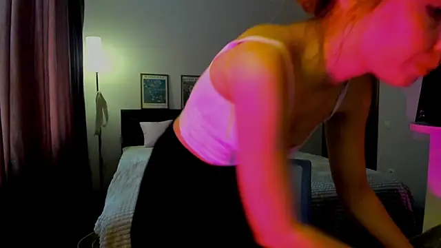 Snapshot of Aurora_Glow21 chatting on 06-15-26, 04:25 Aurora Glow21 online show from 06-15-26, 04:25