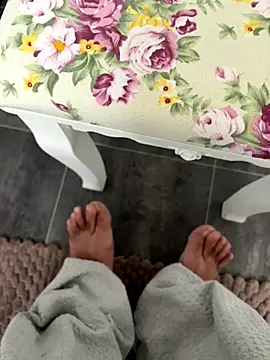 Snapshot of Lancer350 chatting on 11-27-25, 10:39 Lancer350 online show from 11-27-25, 10:39