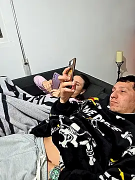 7milo online show from 02-15-26, 06:59