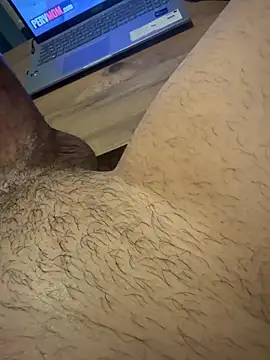 Snapshot of bigfatbro9 chatting on 11-19-25, 05:13 bigfatbro9 online show from 11-19-25, 05:13