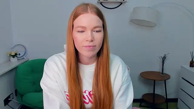 Snapshot of LavetaShiroma chatting on 12-04-25, 08:39 LavetaShiroma online show from 12-04-25, 08:39