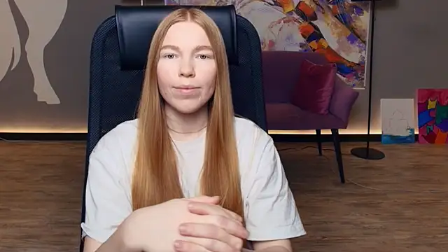 Snapshot of LavetaShiroma chatting on 12-13-25, 07:53 LavetaShiroma online show from 12-13-25, 07:53