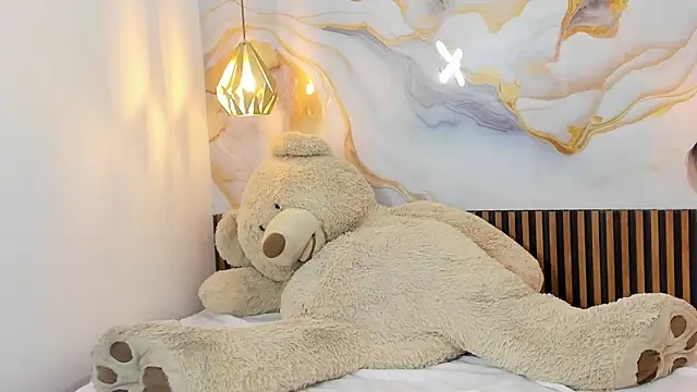 Snapshot of Cherry_Blossome chatting on 11-12-25, 03:12 Cherry Blossome online show from 11-12-25, 03:12