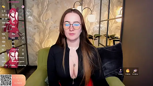 Snapshot of EmmaBloomm chatting on 05-10-26, 10:48 EmmaBloomm online show from 05-10-26, 10:48