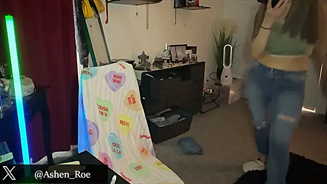 AshenRoe online show from 03-26-26, 09:53