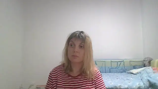 Snapshot of CherieAdair chatting on 11-12-25, 08:19 CherieAdair online show from 11-12-25, 08:19