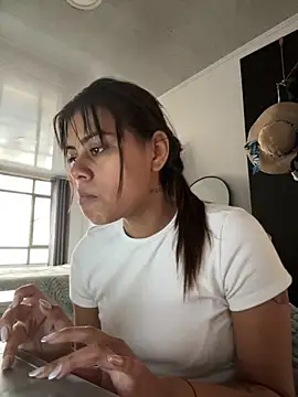 anna evans9 online show from 11-15-25, 06:15