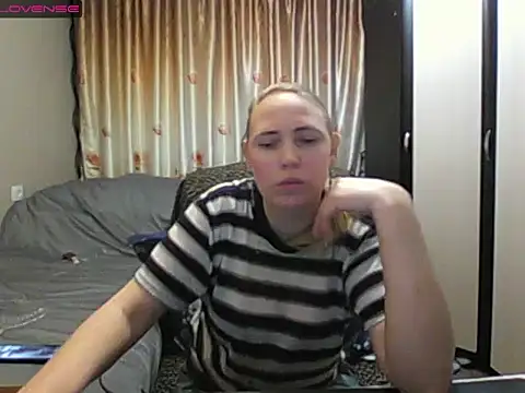 JenniDeep online show from 04-23-26, 08:55