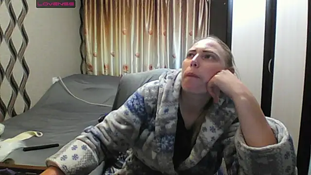 Snapshot of JenniDeep chatting on 05-26-26, 05:09 JenniDeep online show from 05-26-26, 05:09