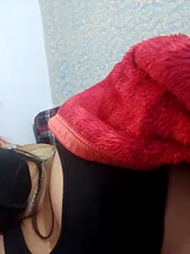 isha sharma2002 online show from 12-17-25, 02:17