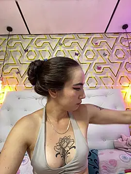 MelanyyJhonson15 online show from 06-11-26, 08:40
