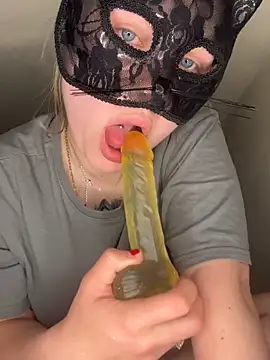 secretcouple 00 online show from 04-20-26, 11:39