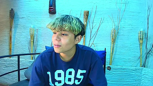 Snapshot of nathan_bell chatting on 11-15-25, 03:59 nathan bell online show from 11-15-25, 03:59