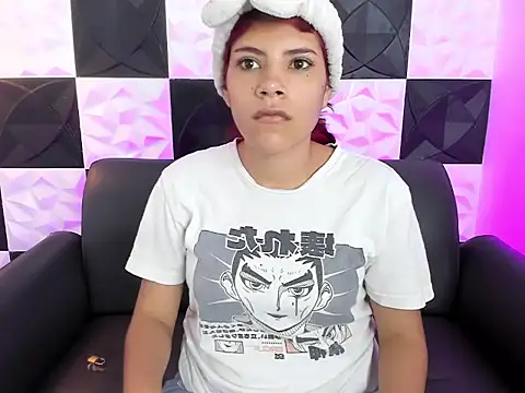 Snapshot of AfroditaMoore1 chatting on 11-15-25, 03:15 AfroditaMoore1 online show from 11-15-25, 03:15