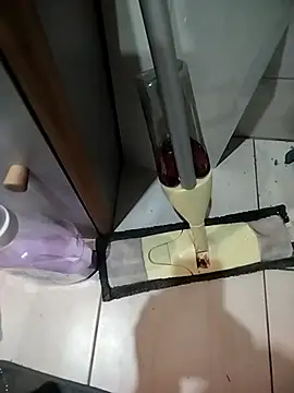 Snapshot of zaginiony1122 chatting on 11-13-25, 04:17 zaginiony1122 online show from 11-13-25, 04:17