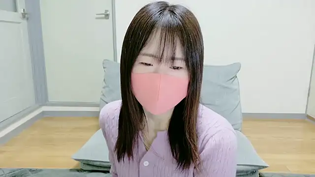 Snapshot of akane_room chatting on 12-03-25, 08:18 akane room online show from 12-03-25, 08:18