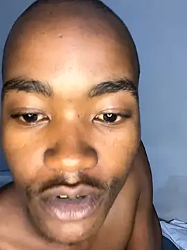 Snapshot of Boytoy_BigD chatting on 11-14-25, 08:29 Boytoy BigD online show from 11-14-25, 08:29